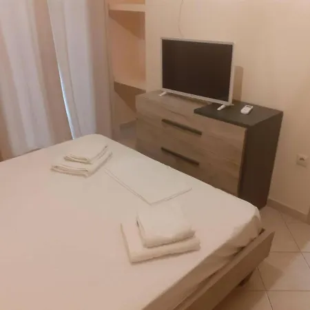 Hotel Sofia Ii Ýpsos